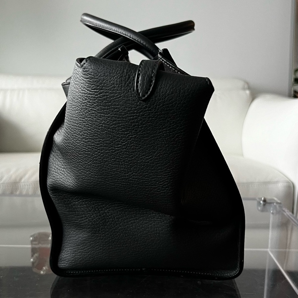 [Authentic] CELINE | TIE KNOT LEATHER TOTE-BAG - Picture 13 of 13